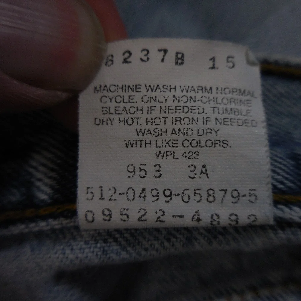 Vintage Levis 550 Relaxed Fit Tapered Leg Jeans Light Wash Made in USA 20W 37x32